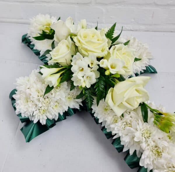 Classic White Cross Ribbon Edge - Image 5