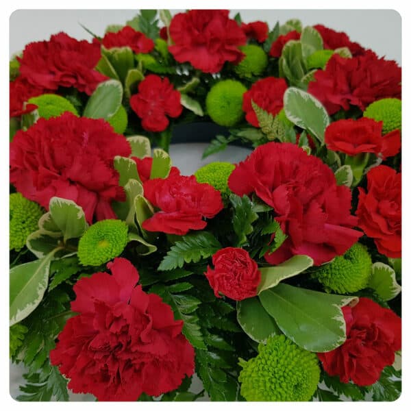 Classic Selection Red Wreath - Image 2